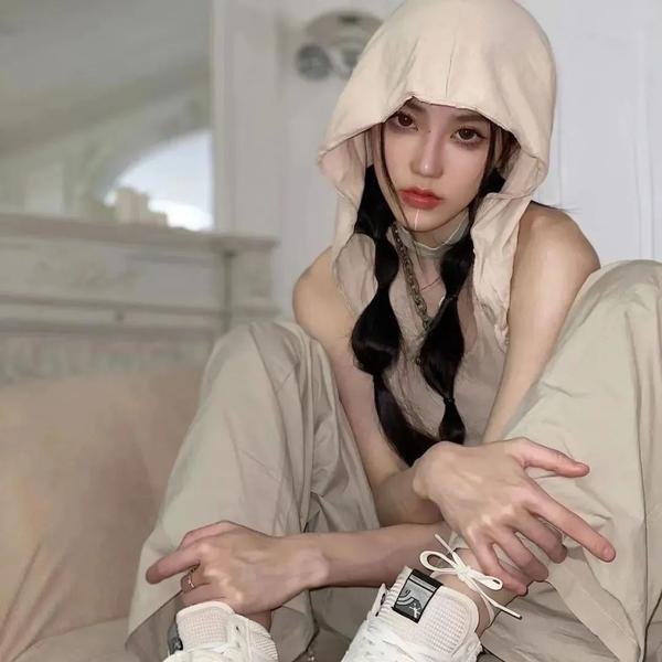 海边的露易丝 封面